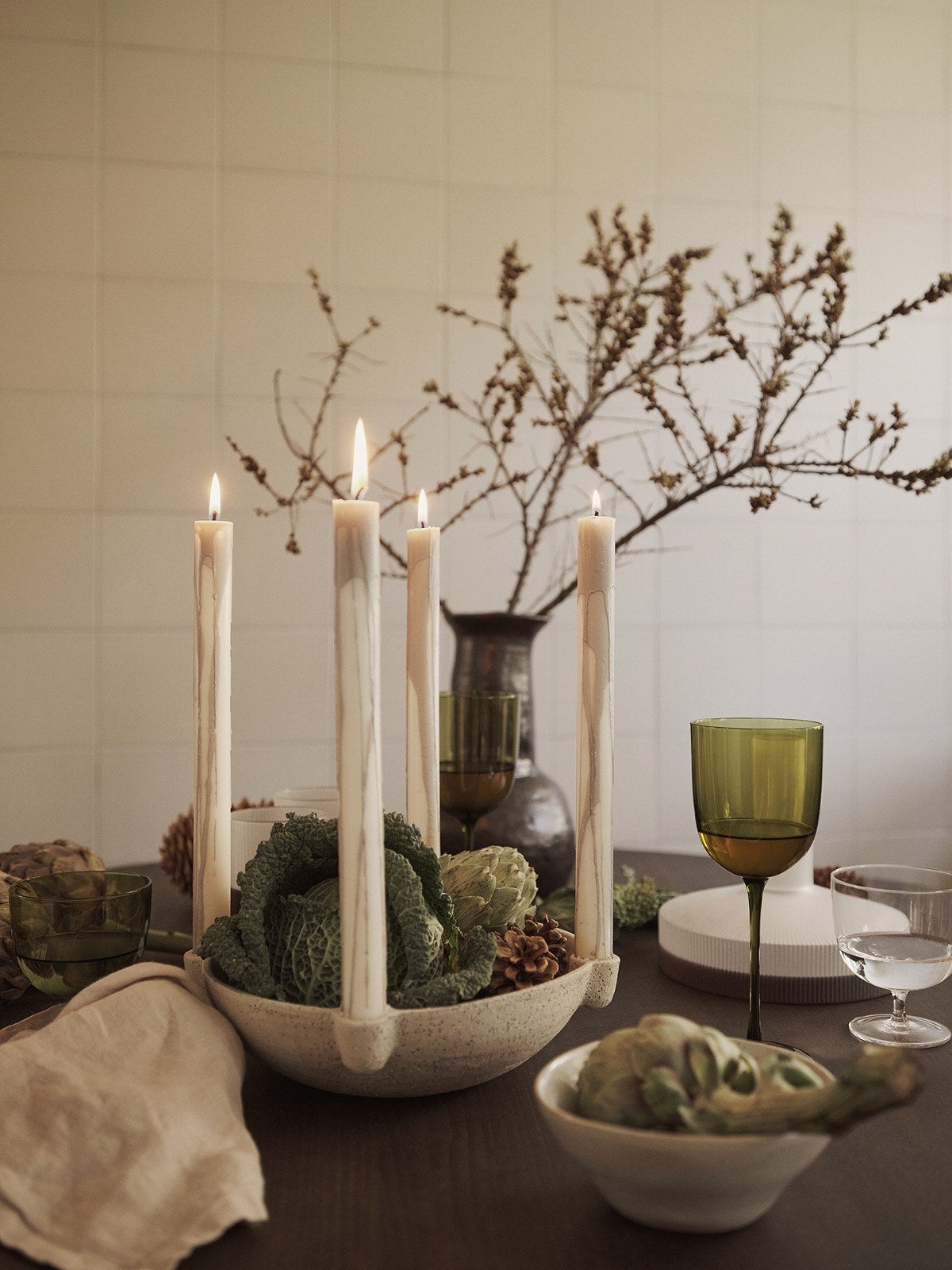 Ferm-Living-Bowl-Candle-Holder-Large-Light-Grey-miljo