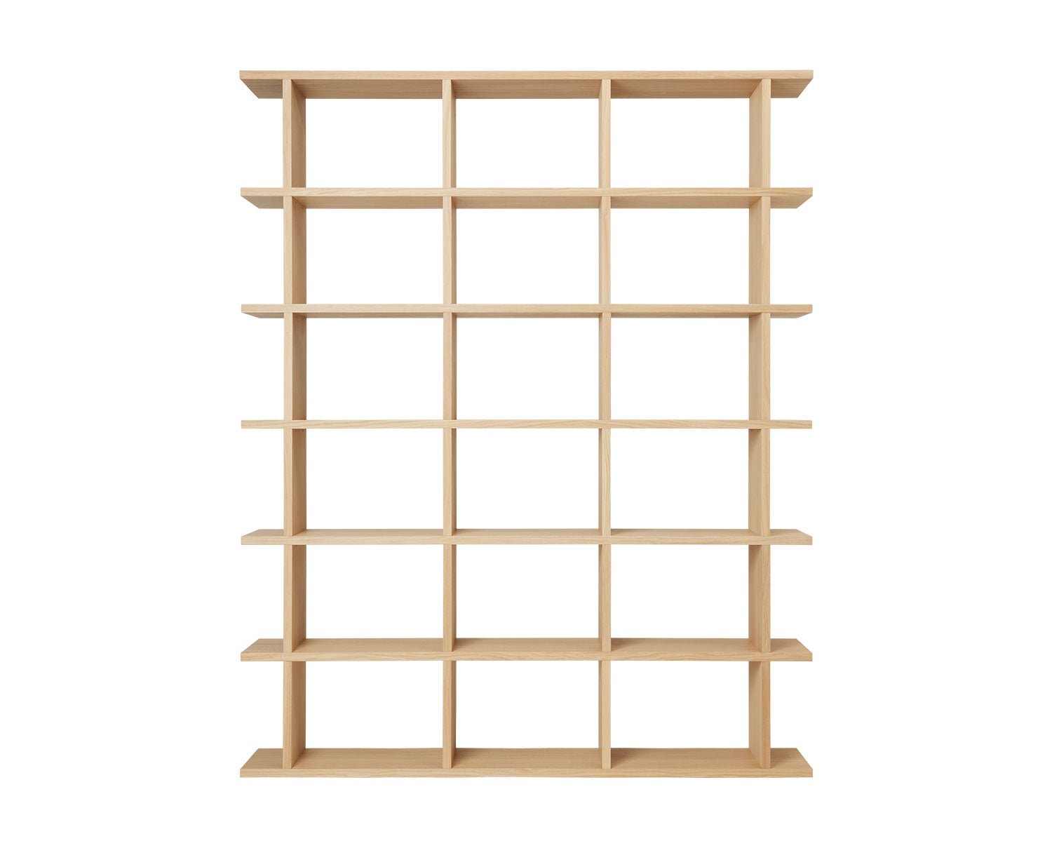 Kona bokhylla i storlek 3x6 i färgen natural.