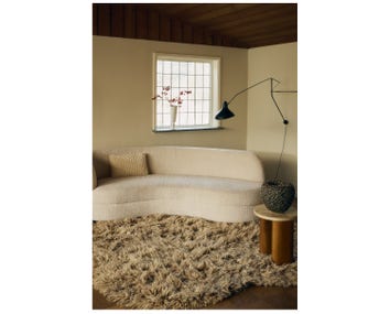 Verlin Wool Rug från Tinted Objects.