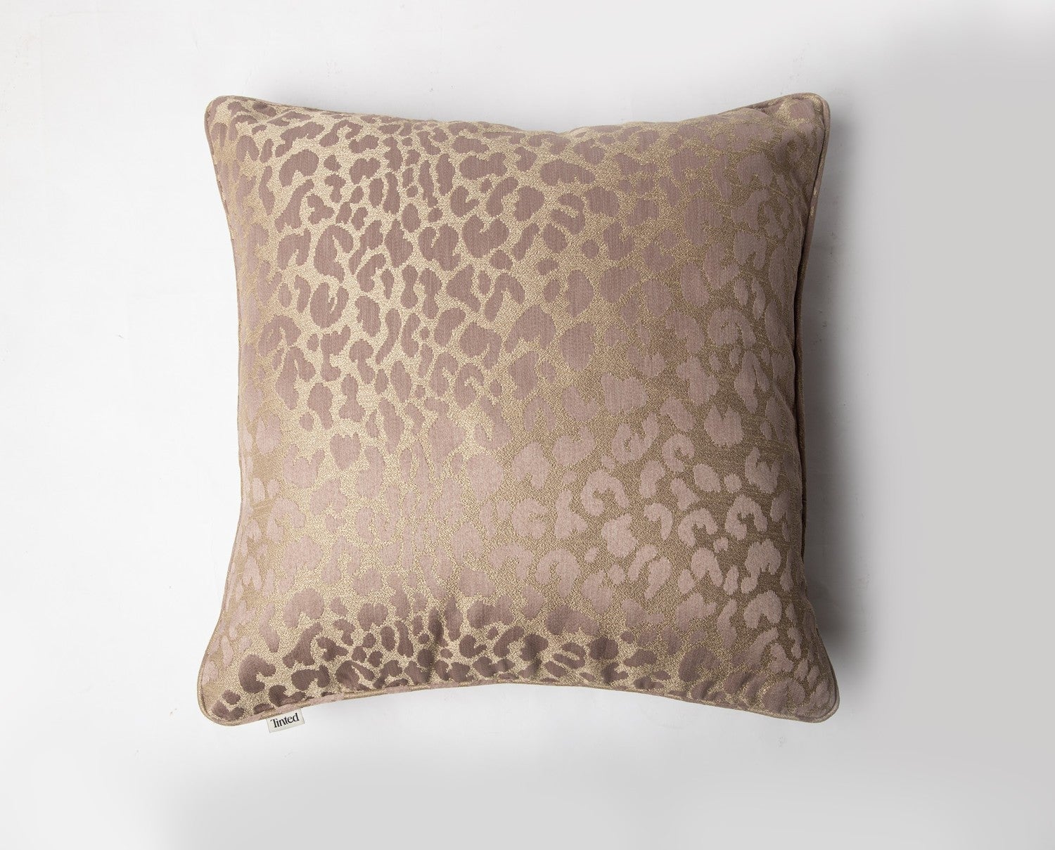 Vildklint Cushion Pink Rust från Tinted Objects.