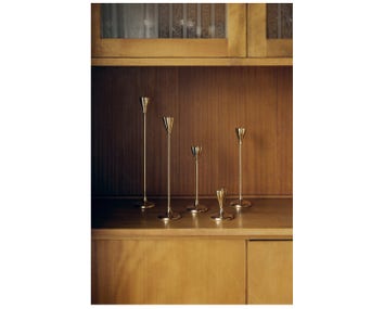 Lupia Candle Holder Brass från Tinted Objects.