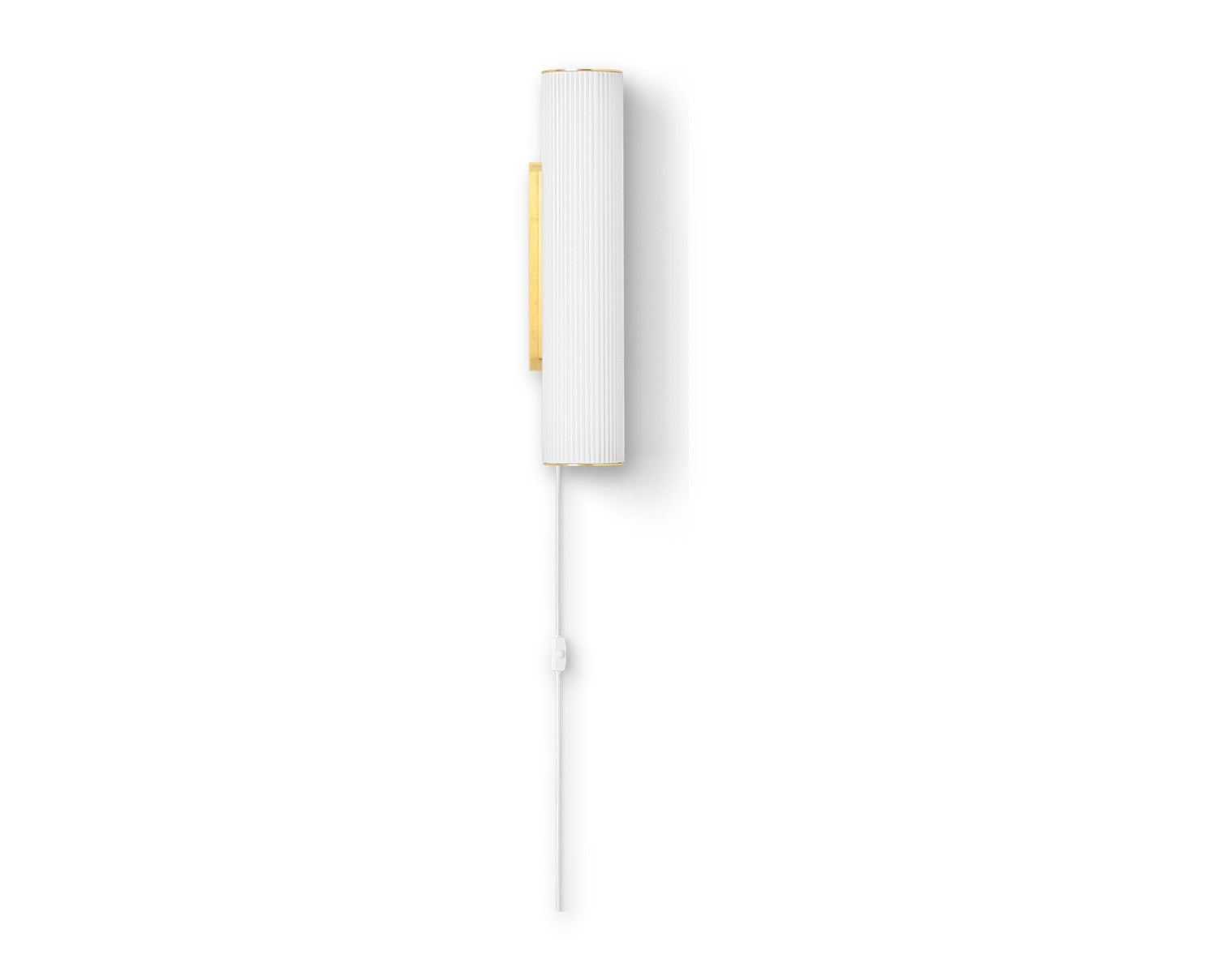 Ferm-Living-Vuelta-Wall-Lamp-II-40-White-Brass-0951-1