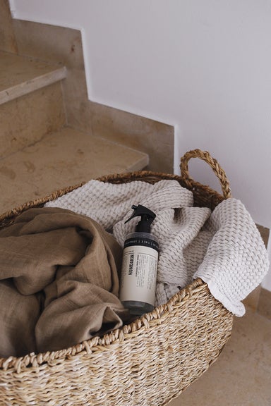 HUMDAKIN SKU470 ROOM SPRAY 2-IN-1 SKU369 LAUNDRY BASKET WICKER