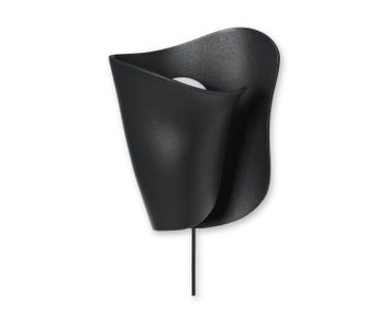Ferm-Living-Oyster-Wall-Sconce-Black-1