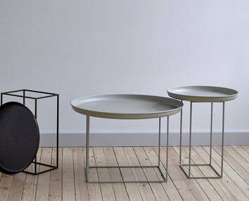 Duke Soffbord från NORR11 i färgen Stone i storlekarna Small och Medium