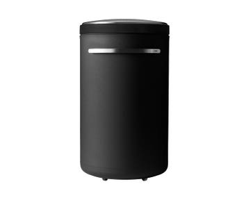 vipp-441-laundry-basket-black-02-rgb