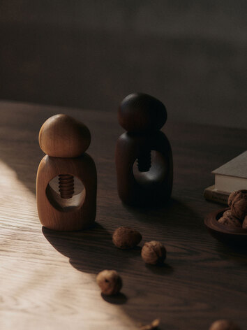 Ferm-Living-Cairn-Nut-Cracker-Oak-Dark-Brown-Lifestyle