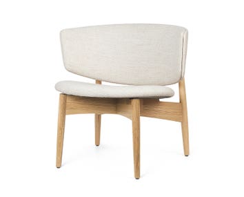 Herman Loungefåtölj i tyget Bouclé Off-White med ben i ek