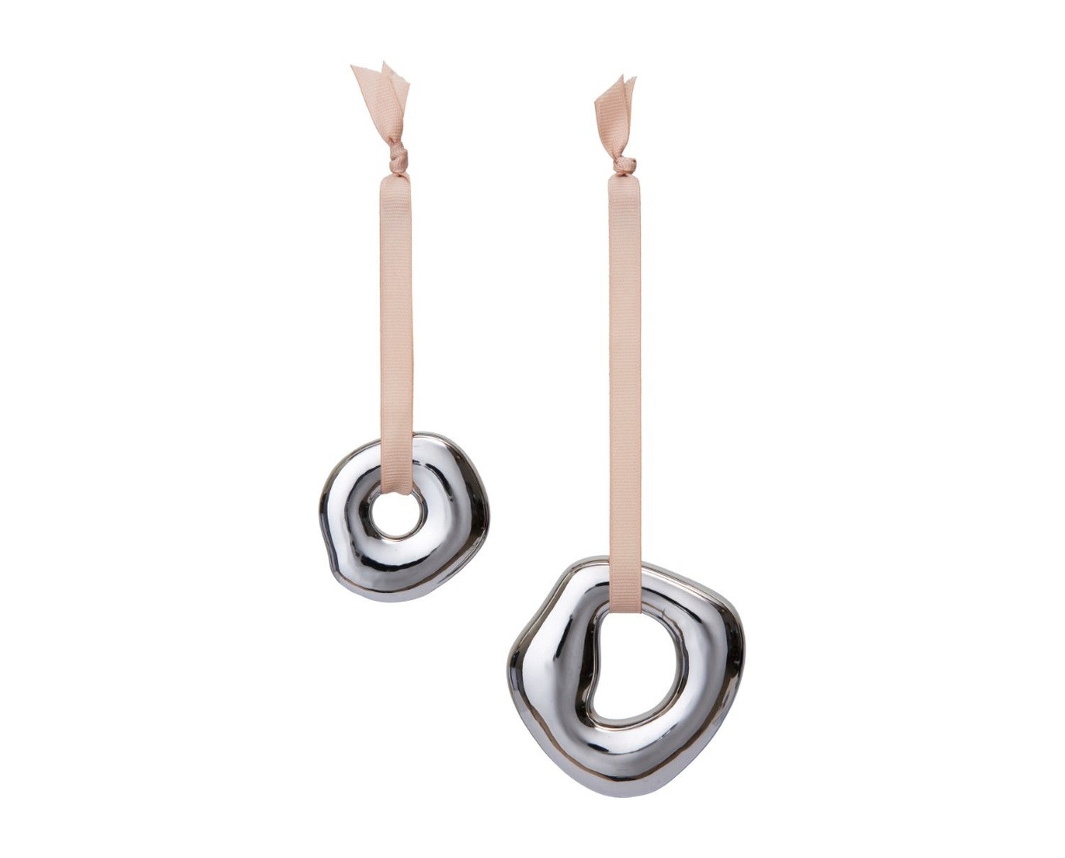 Ferm-Living-Orrith-Ornaments-Set-of-2-Silver-1