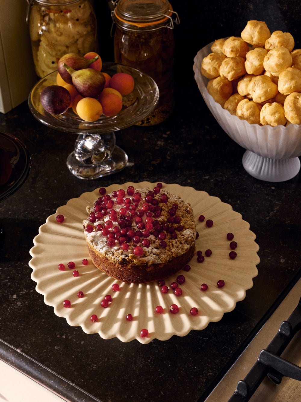 Ferm-Living-Damo-Glass-Centrepiece-21-Clear-2103-miljo-2.jpg Ferm-Living-Damo-Glass-Centrepiece-21-Clear-2103-miljo-2