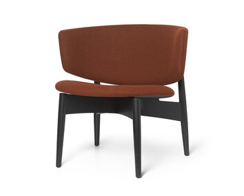 Herman Loungefåtölj i tyget Tonus 374 med ben i svartmålad ask