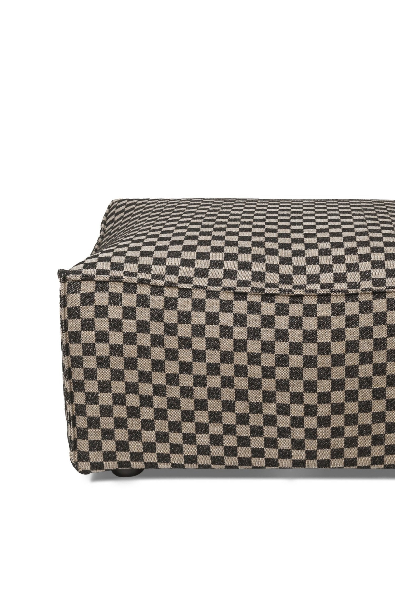 Ferm-Living-Catena-Pouf-Rectangular-Small-S501-Check-Sand-Black-8357-miljo-1