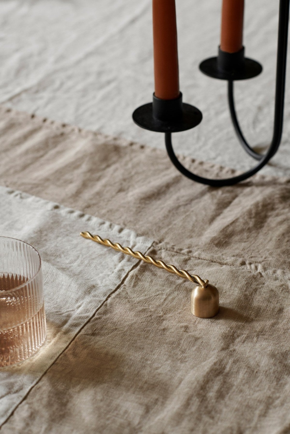 Ferm-Living-Twist-Candle-Snuffer-Brass-miljo