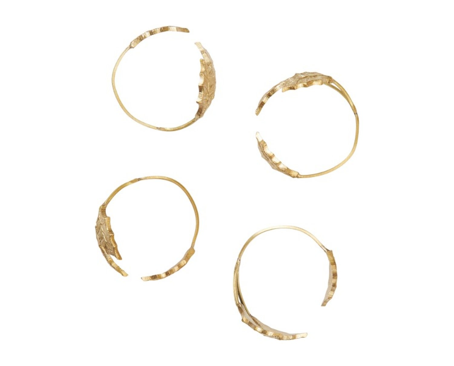 Ferm-Living-Holly-Leaf-Napkin-Rings-Set-of-4-Brass-1