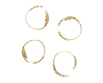 Ferm-Living-Holly-Leaf-Napkin-Rings-Set-of-4-Brass-1