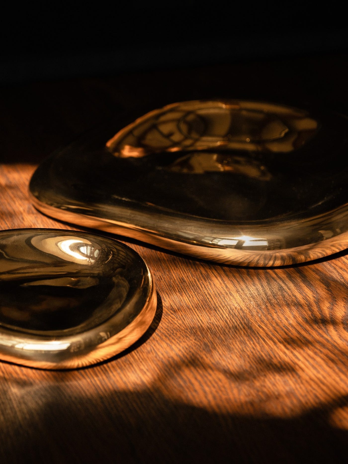 Ferm-Living-Bellure-Bowl-17-Brass-Finish-miljo-1.jpg Ferm-Living-Bellure-Bowl-17-Brass-Finish-miljo-1