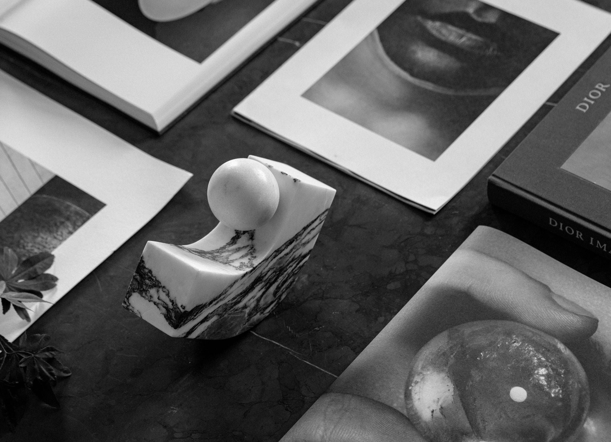 Equi_Calacatta_lifestyle_3